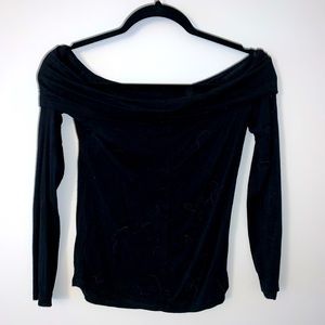 💖 Black off the shoulder long-sleeve top